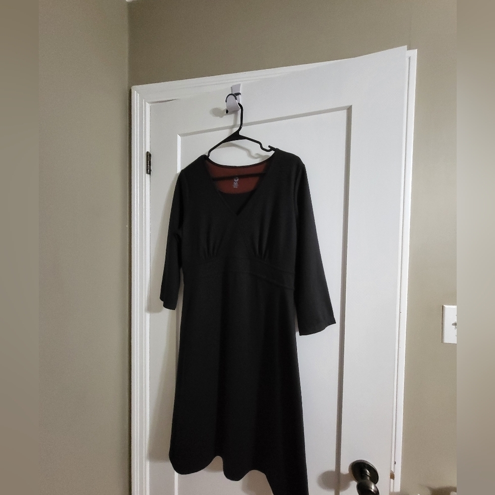 Dress (thick material) Size medium